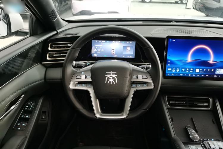 Used BYD Qin L 2025 DM-i Smart Drive 80KM Leading Model