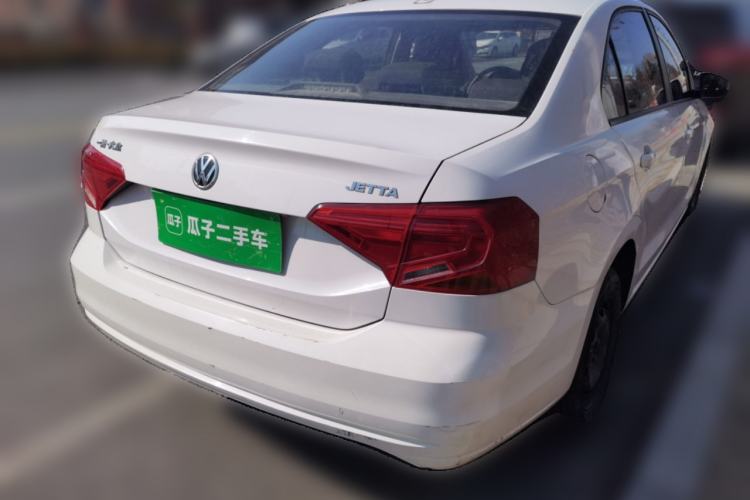 Used Volkswagen Jetta 2017 1.4L Manual Fashion Edition
