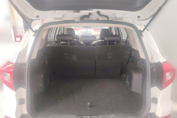 Used BYD Song 2017 Gaishe Upgrade Edition 1.5TID Automatic Comfort Model Trunk