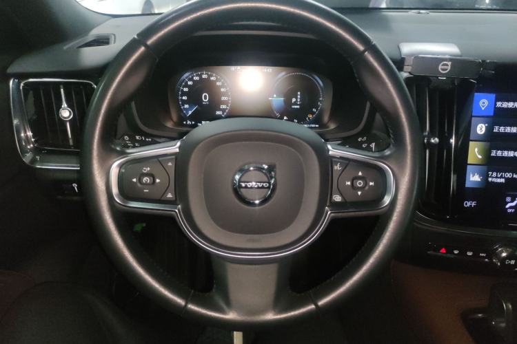 Used Volvo S60 New Energy 2021 T8 E-Drive Hybrid Four-Wheel Drive Smart Luxury Edition Steering Wheel