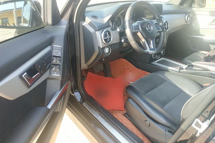 Used Mercedes-Benz GLK-Class 2015 GLK 260 4MATIC Fashion Edition Ultimate Version
