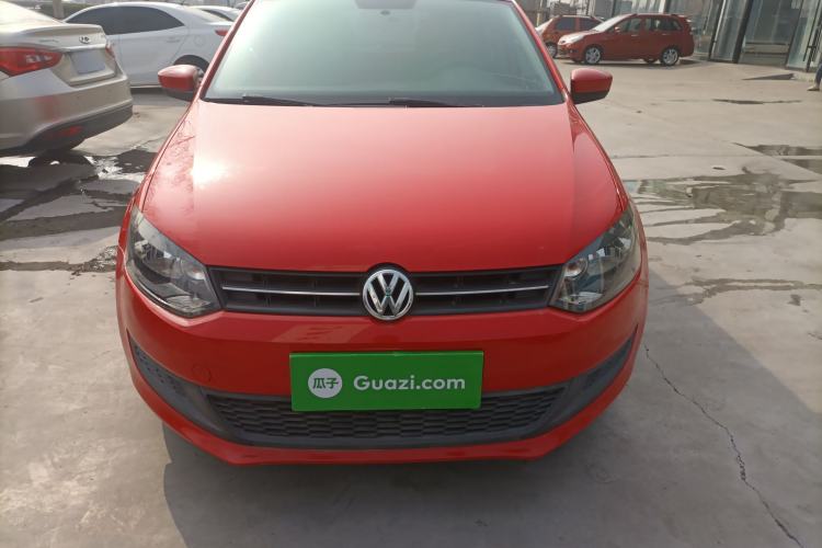 Used Volkswagen Polo 2013 1.4L Manual Fashion Edition Front