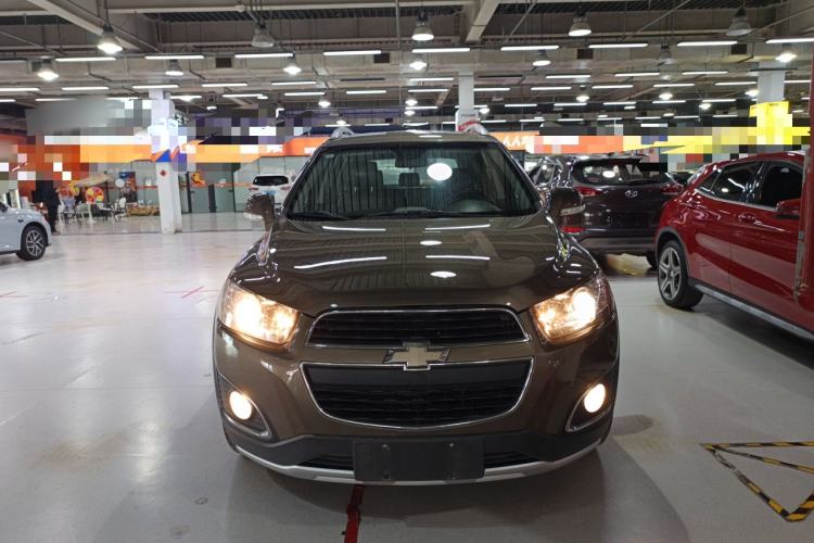 Used Chevrolet Captiva 2015 2.4L 4x4 Flagship Edition 7-Seater