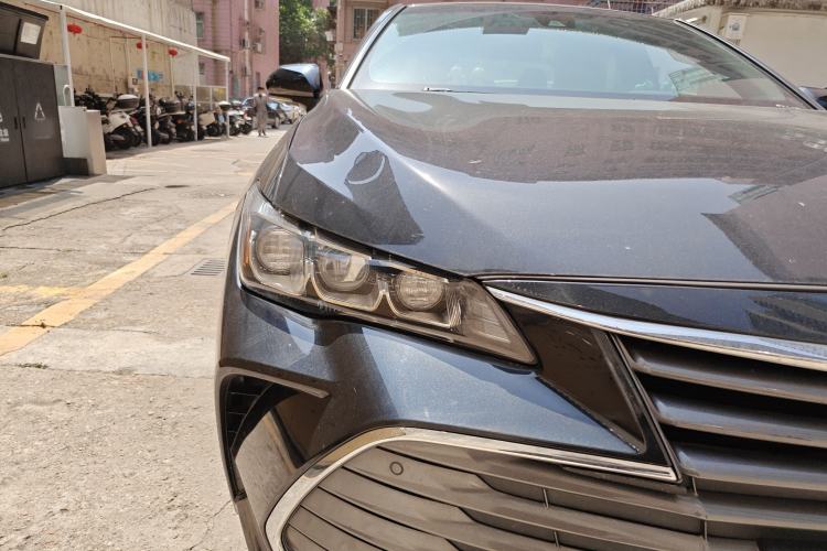 Used Toyota Avalon 2019 2.0L XLE Premium Edition China VI Right Front Headlight