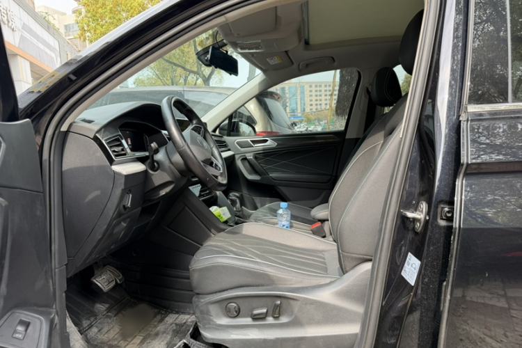 Used Volkswagen Tiguan L 2022 330TSI Automatic Two-Wheel Drive R-Line Enhanced Edition
