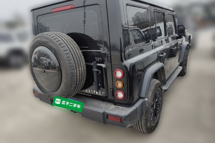 Used 212 T01 2024 2.0T Explorer
