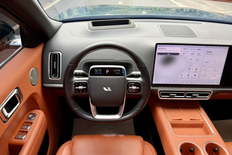 Used Li Auto L8 2024 Pro Model Interior 3