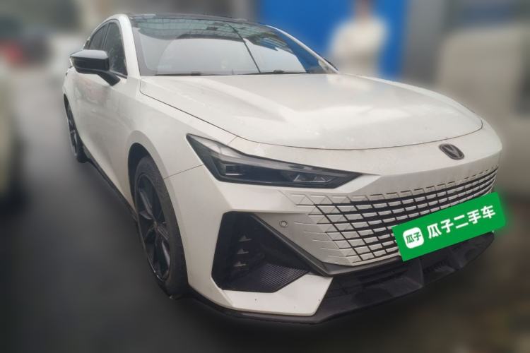 Used CHANGAN UNI-V 2022 1.5T Prestige Version
