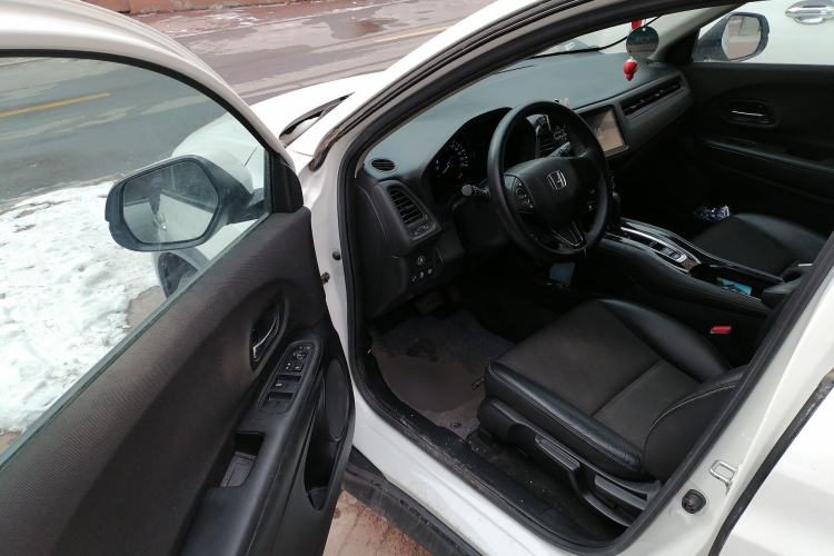 Used Honda Vezel 2020 1.5L CVT Pioneer Edition
