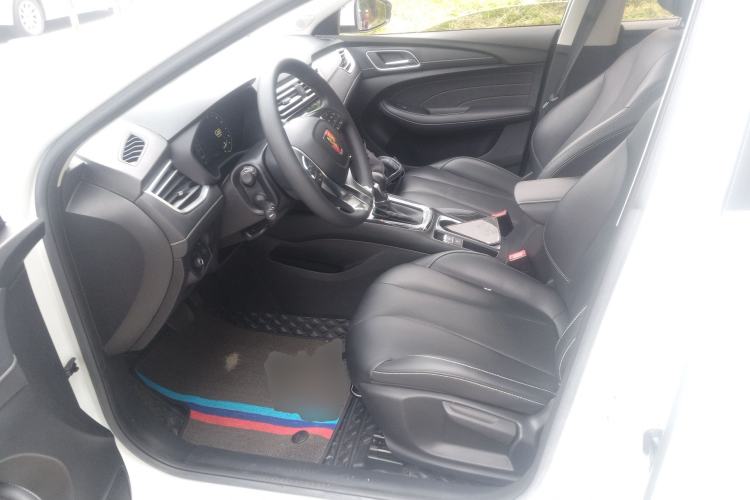 Used Roewe i5 2020 1.5L Automatic 4G Connect Luxury Flagship Edition