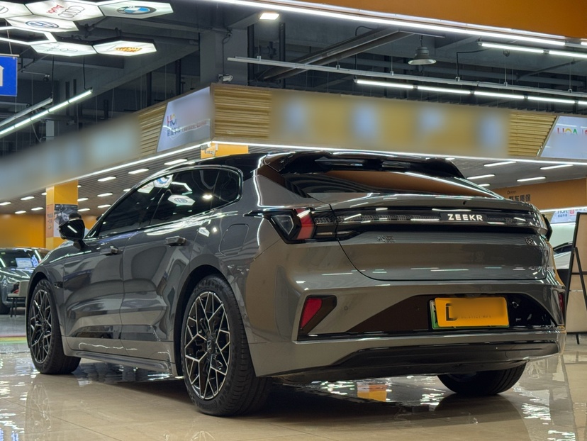 Zeekr 001 2024 ME Edition 100 kWh All-Wheel Drive — снимка 16