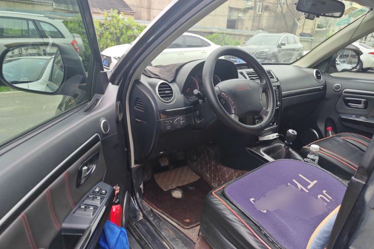 Used Haval H5 Classic 2015 2.0T Diesel Manual Two-Wheel Drive Entry-Level Version
