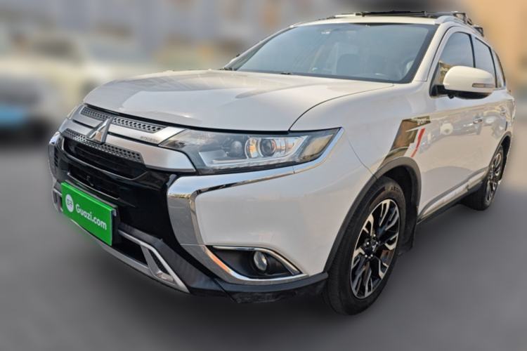 Used Mitsubishi Outlander 2019 2.0L Two-Wheel Drive Comfort Edition 5 Seats China VI Standard