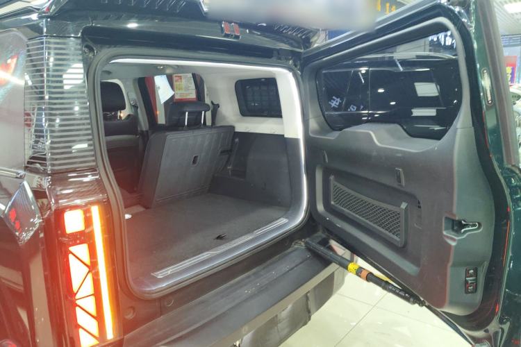 Used iCAR 03 2024 501km Four-wheel Drive Long-Range Advanced Version Trunk