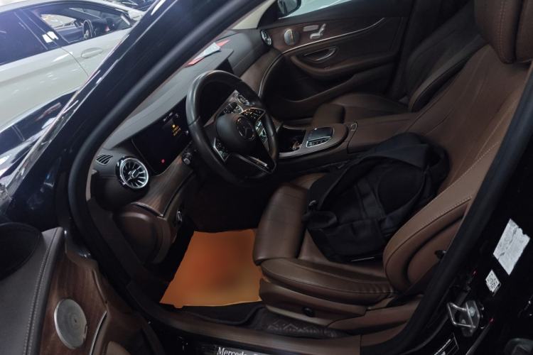 Used Mercedes-Benz E-Class 2022 Second Facelift E 300 L Luxury Edition
