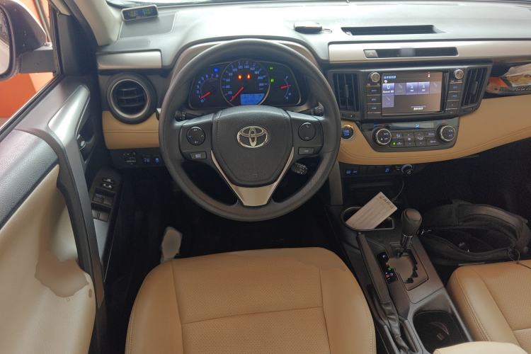 Used Toyota RAV4 2016 2.0L CVT Two-Wheel Drive Fashion Edition China V Standard