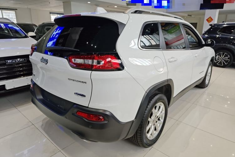 Used Jeep Cherokee 2016 2.4L Leading Edition