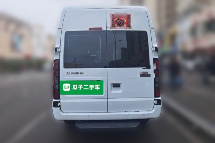 Used JMC Fushun 2023 2.0T Manual Short-Wheelbase Mid-Height Commercial Multi-Purpose 5-Seater Passenger Vehicle Rear