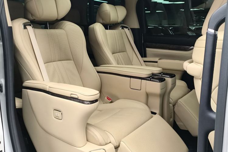 Used Toyota Vellfire 2020 Dual-Engine 2.5L HV Prestige Edition
