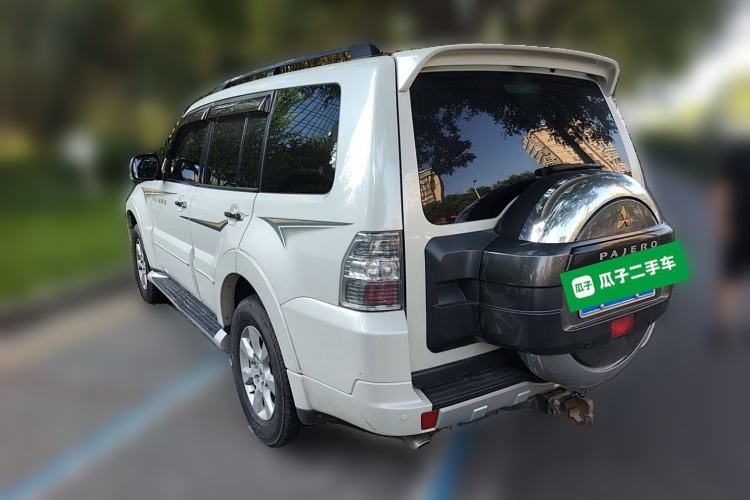 Used Mitsubishi Pajero 2016 3.0L Automatic Prestige Version China V Standard
