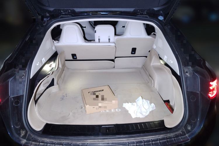 Used Hima Luxeed R7 2024 All-Electric 802 km Max
