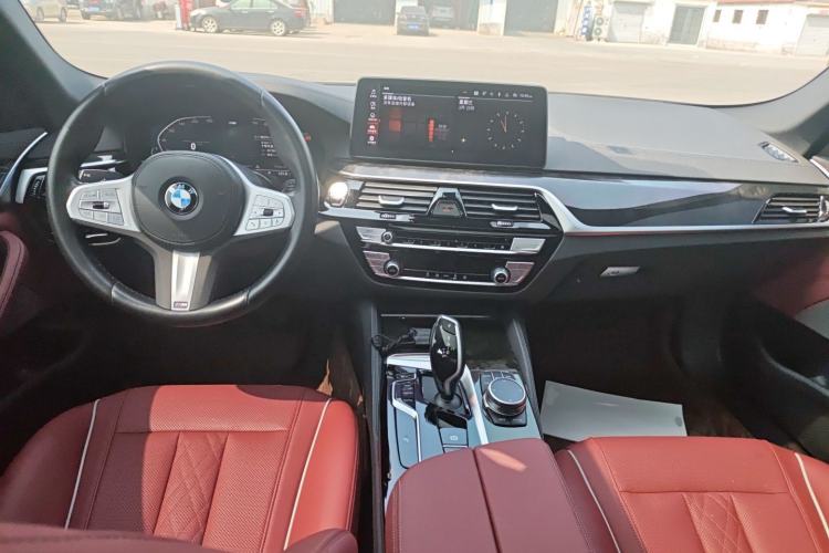 Used BMW 5 Series 2022 Second Facelift 525Li M Sport Package
