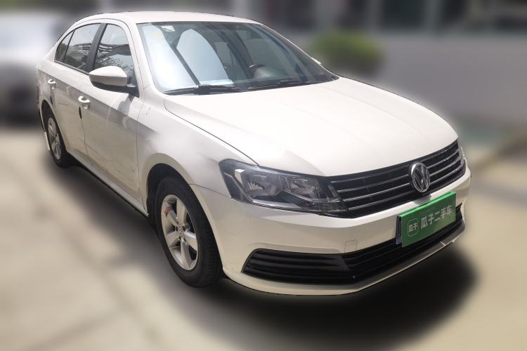 Used Volkswagen Lavida 2015 1.6L Automatic Fashion Edition