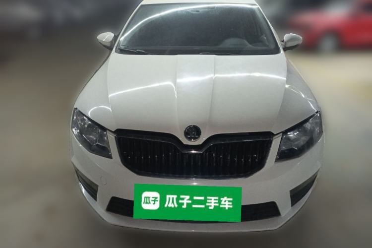 Used Skoda Octavia 2017 1.6L Manual Front-Wheel-Drive Version Front