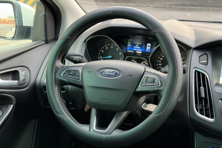 Used Ford Focus 2017 Sedan EcoBoost 180 Automatic Elite Model