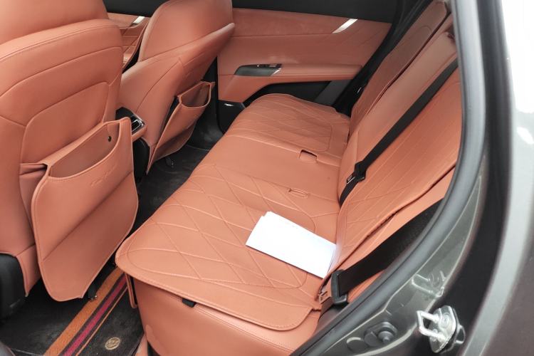 Used CHANGAN CS75 PLUS 2025 4th Generation 1.5T New Blue Whale Smart Flagship Version
