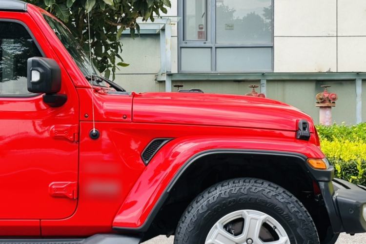 Used Jeep Wrangler 2019 2.0T Sahara Four-Door Version China VI Emission Standard
