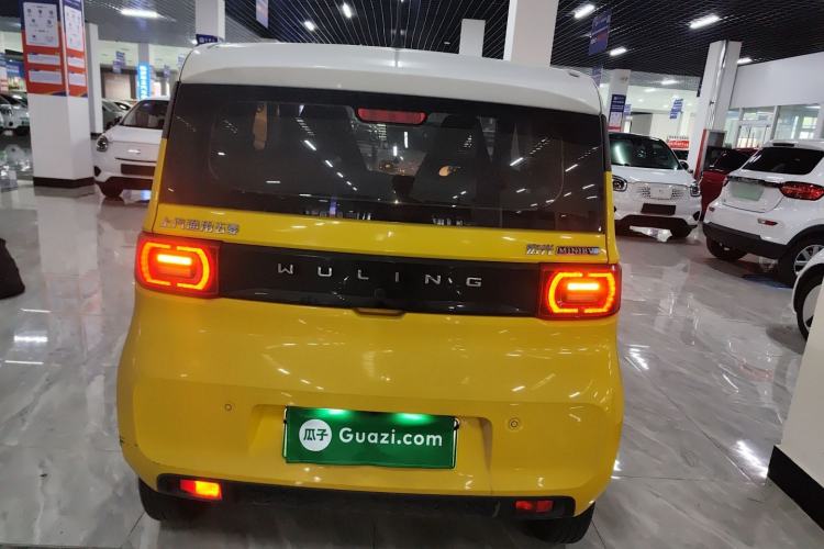 Used Wuling Hongguang MINIEV 2021 Macaron Premium Model – Lithium Iron Phosphate