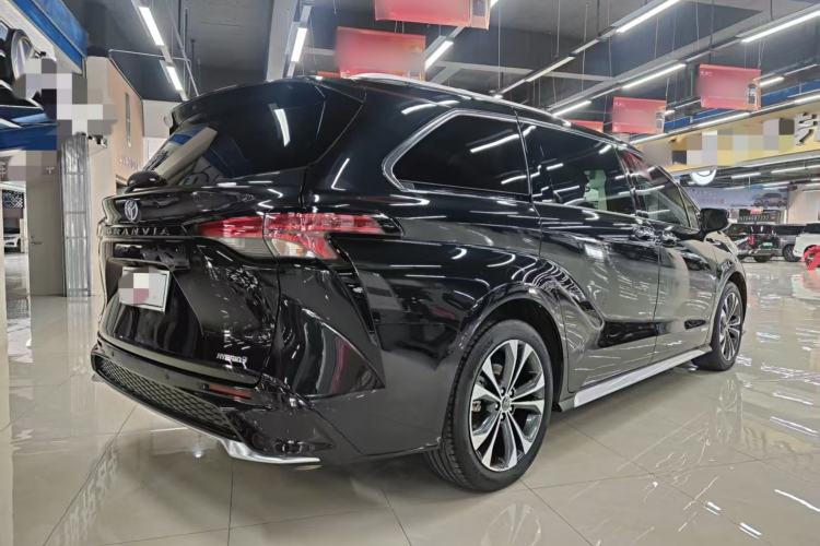 Used Toyota Granvia 2023 2.5L Hybrid Prestige PLUS Edition
