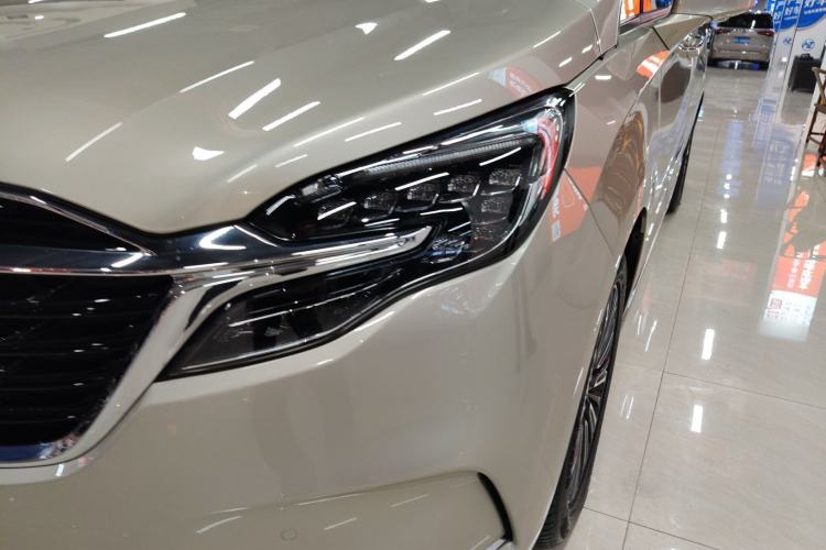 Used Buick GL8 2021 ES Land Cruiser 653T Flagship Model
