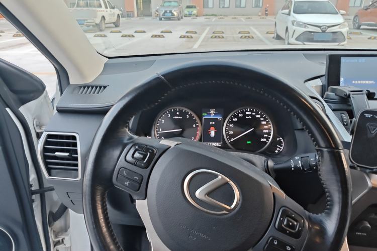 Used Lexus NX 2015 200 Front-Wheel Drive X-Trail SE Edition