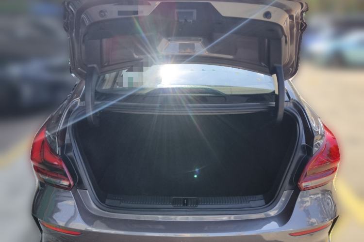 Used MG 5 Scorpio 2022 1.5T Trophy Sport Luxurious Edition Trunk