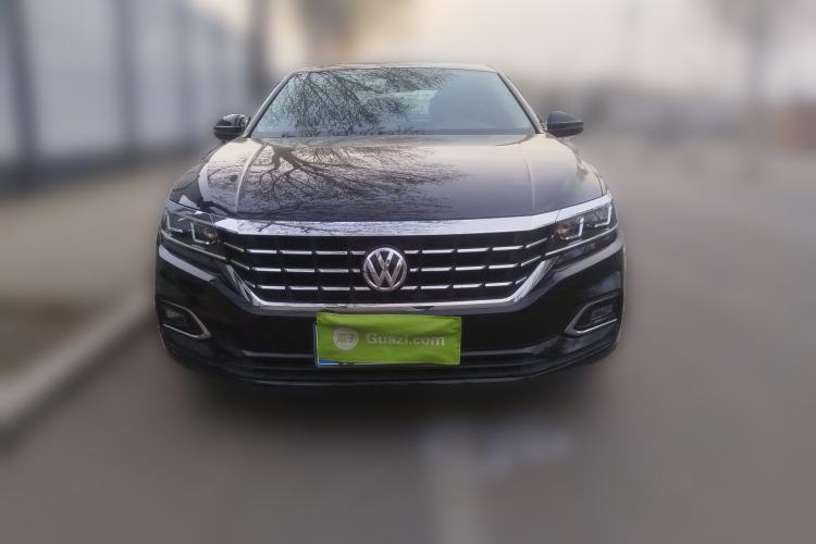 Used Volkswagen Passat 2019 280TSI Business Edition China VI Front
