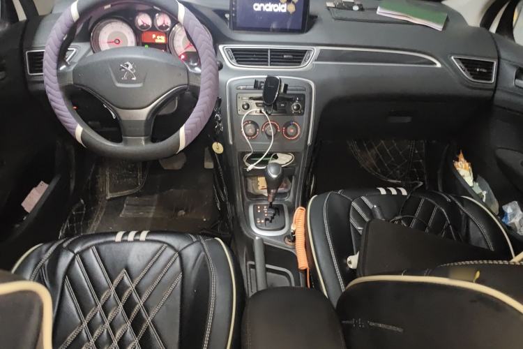 Used Peugeot 308 2012 1.6L Automatic YouShang Model Center Console