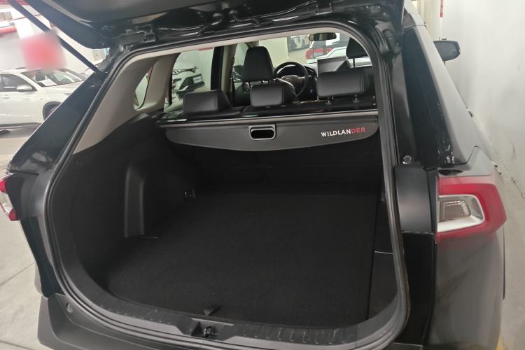 Used Toyota Wildlander 2020 2.0L CVT 4x4 Luxury Edition Trunk