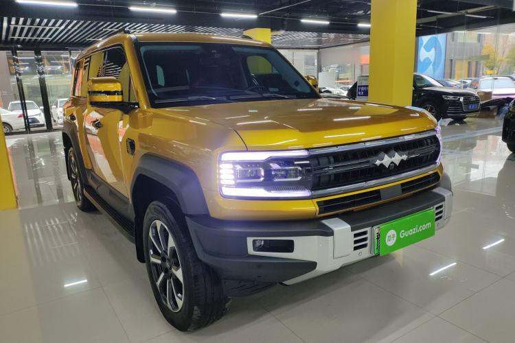 Used Formula Leopard Leopard 5 2023 Navigator Edition
