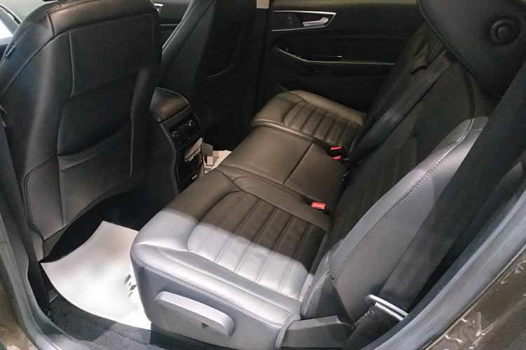 Used Ford Edge 2016 EcoBoost 245 Four-Wheel Drive Titanium Edition 7-Seater