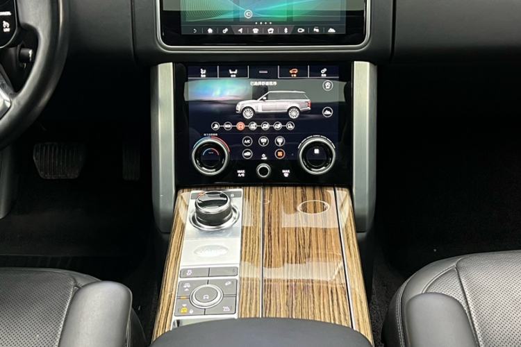 Used Land Rover Range 2018 3.0 SC V6 Vogue Extended-Length Model
