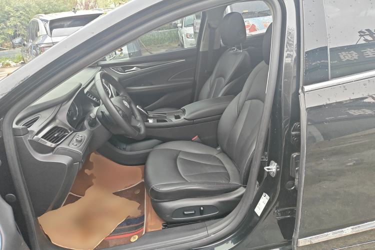 Used Buick LaCrosse 2021 552T Luxury Version Left Front Seat