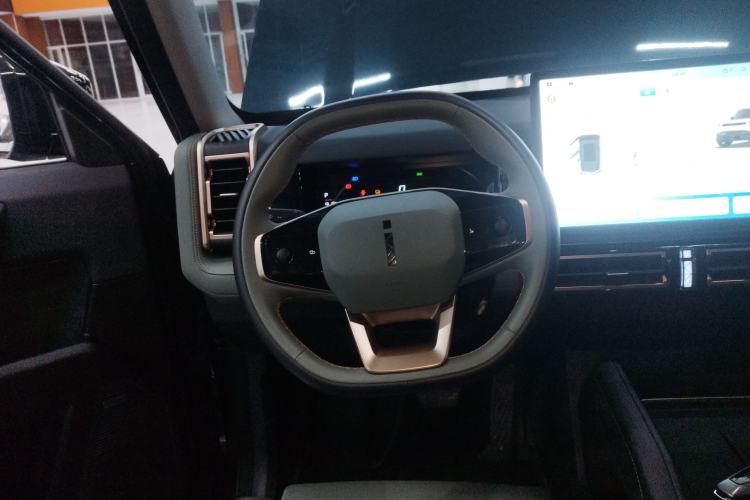 Used iCAR 03 2024 401km Two-Wheel Drive Standard Advanced Version Steering Wheel