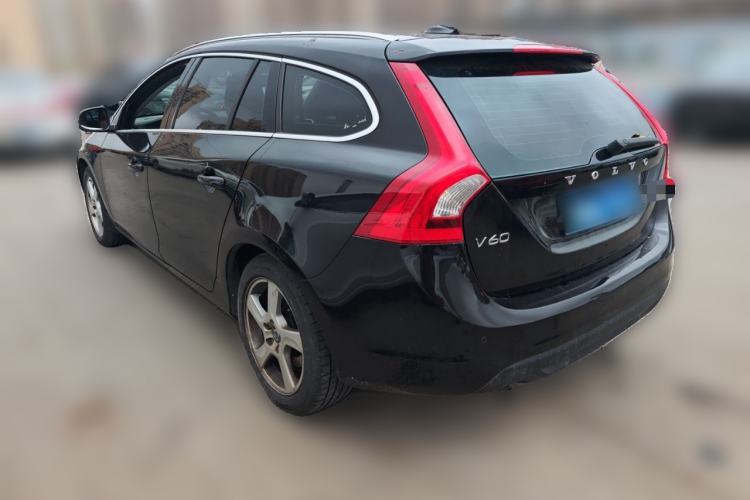 Used Volvo V60 2013 T5 Zhiya Edition Rear Left 45 Deg