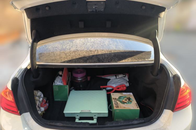 Used BMW 3 Series 2015 320Li Fashion Model Trunk