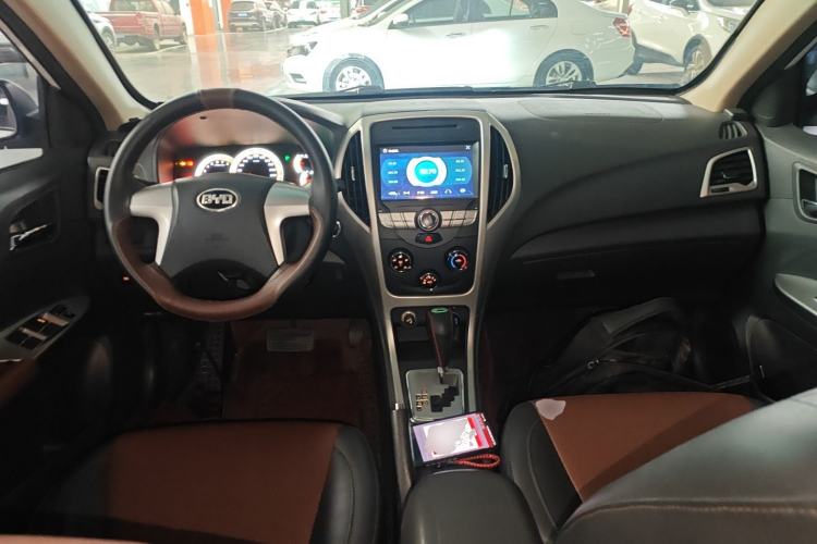 Used BYD F3 2015 Energy-Saving Edition 1.5L Automatic Luxury Model
