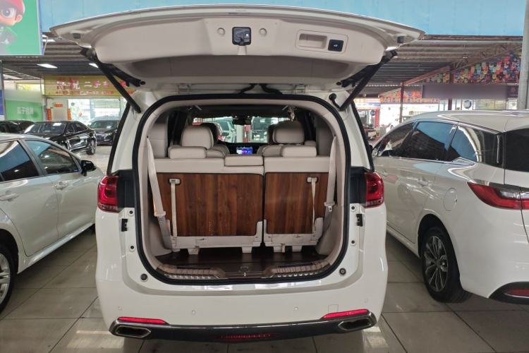 Used GAC Trumpchi M8 2020 390T Deluxe Edition
