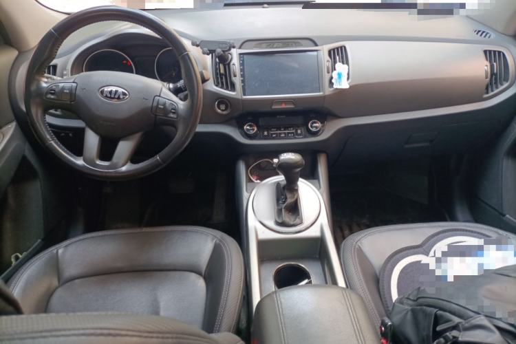 Used Kia Sportage R 2016 2.0L Automatic Two-Wheel Drive GLS Trim Center Console