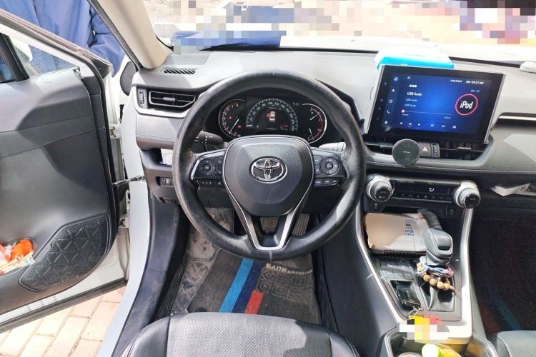 Used Toyota RAV4 2022 2.0L CVT Two-Wheel Drive Fashion Edition
